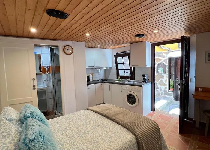 El Pequeno Refugio - C Chío